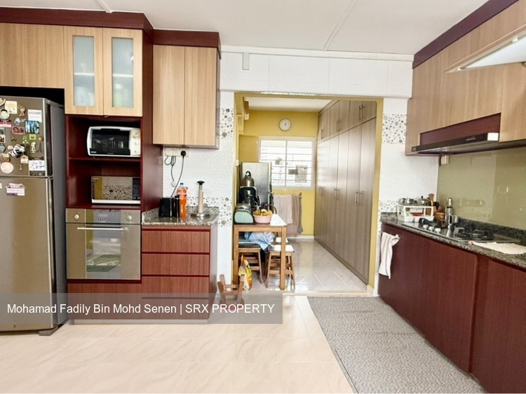Blk 132 Geylang East Grove (Geylang), HDB Executive #500520471